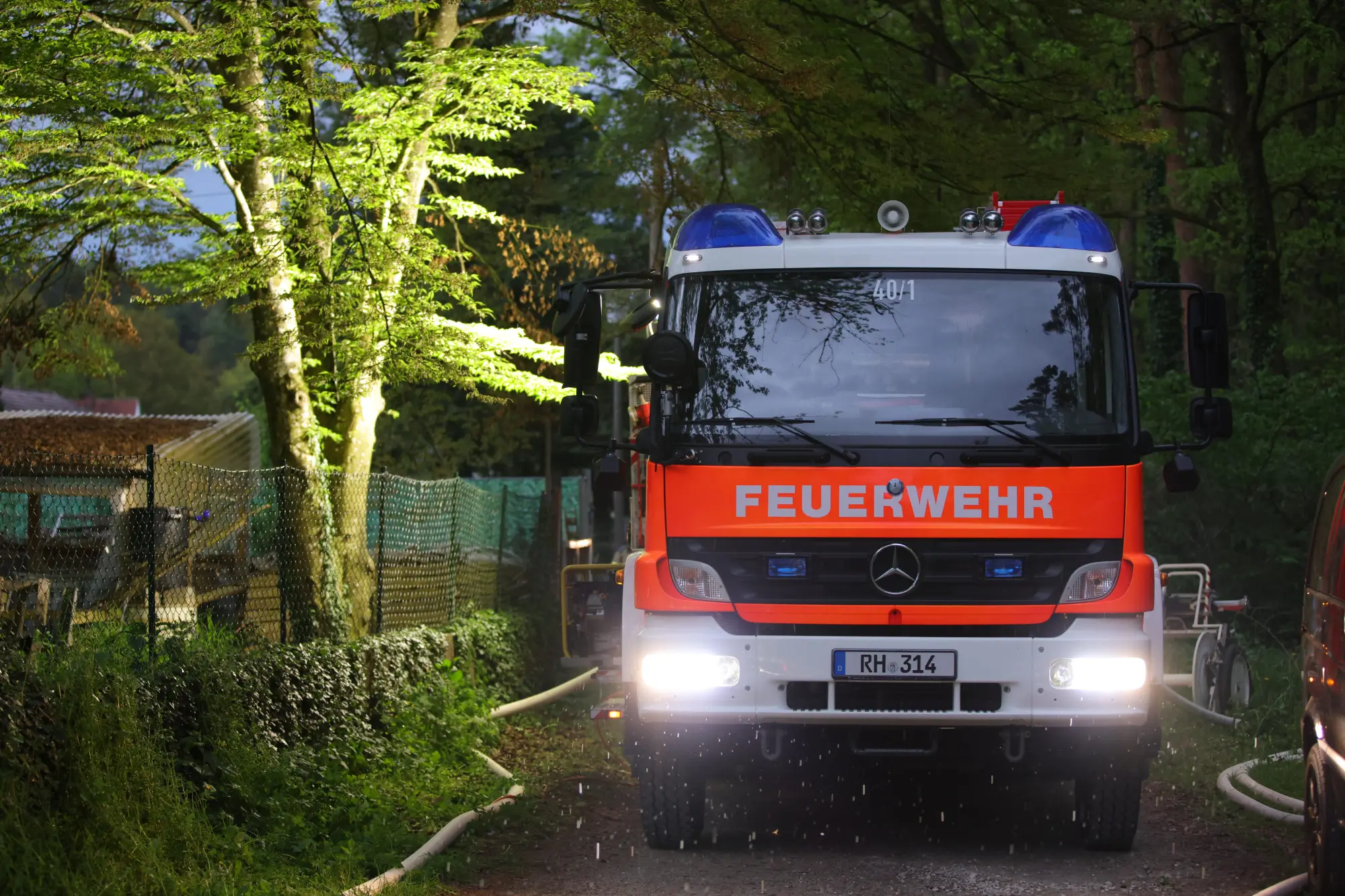 A9 nach Starkregen zwei Stunden gesperrt