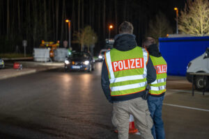 SCHROBENHAUSEN – Mittwoch (05.02.2025) stoppte die Polizei zwei Fahrer unter Drogeneinfluss. Beide mussten eine Blutentnahme über sich ergehen lassen. 🚔💉