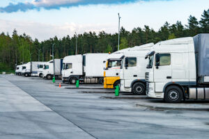 EURASBURG – Polizei stoppt am Sonntag (16.03.2025) Lastwagenfahrer ohne gültige Aufenthaltsgenehmigung. Zudem stellten die Beamten weitere Verstöße fest. 🚛🚨