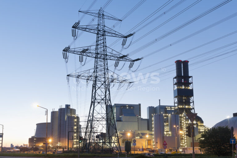 🏭 Niedersachsens Wirtschaftsminister Olaf Lies fordert längere Nutzung von Kohlekraftwerken und setzt auf „grünen Stahl“. Stabilität für Wirtschaft und Umwelt. 🌱⚡