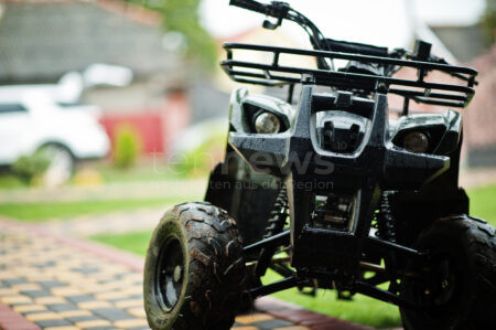 OBERHAUSEN – Ein 18-Jähriger flüchtete am Samstag (15.03.2025) mit seinem Quad vor der Polizei 🚔❌ Er war ohne Helm, Kennzeichen und Führerschein unterwegs.